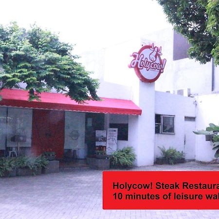 Harvia Suites Kebon Jeruk Jakarta Extérieur photo