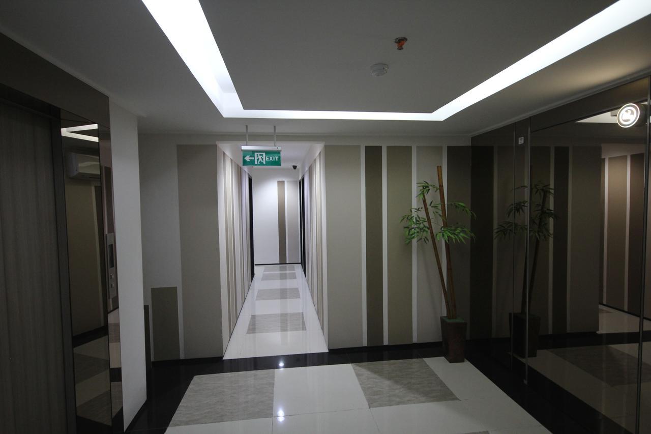 Harvia Suites Kebon Jeruk Jakarta Extérieur photo