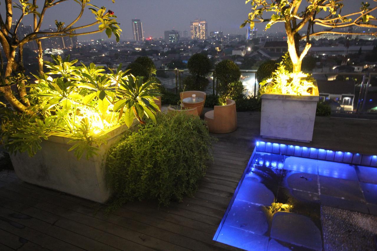 Harvia Suites Kebon Jeruk Jakarta Extérieur photo