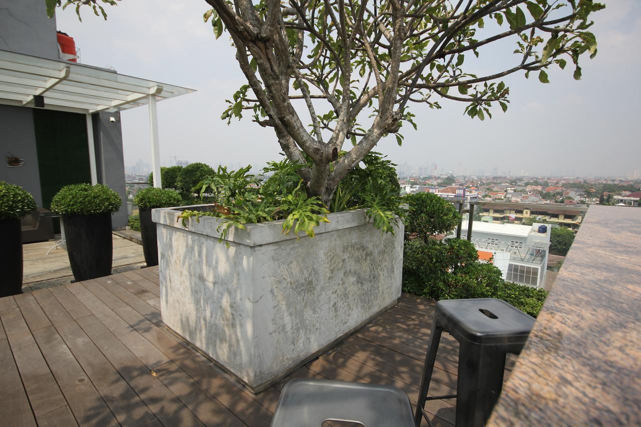 Harvia Suites Kebon Jeruk Jakarta Extérieur photo
