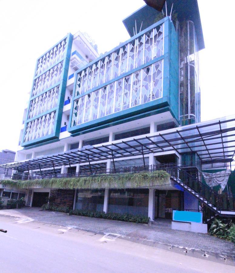 Harvia Suites Kebon Jeruk Jakarta Extérieur photo